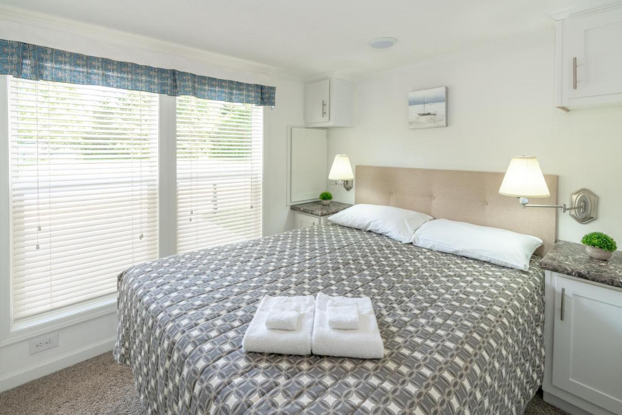 Sun Outdoors Petoskey Bay Harbor Hotel Ngoại thất bức ảnh